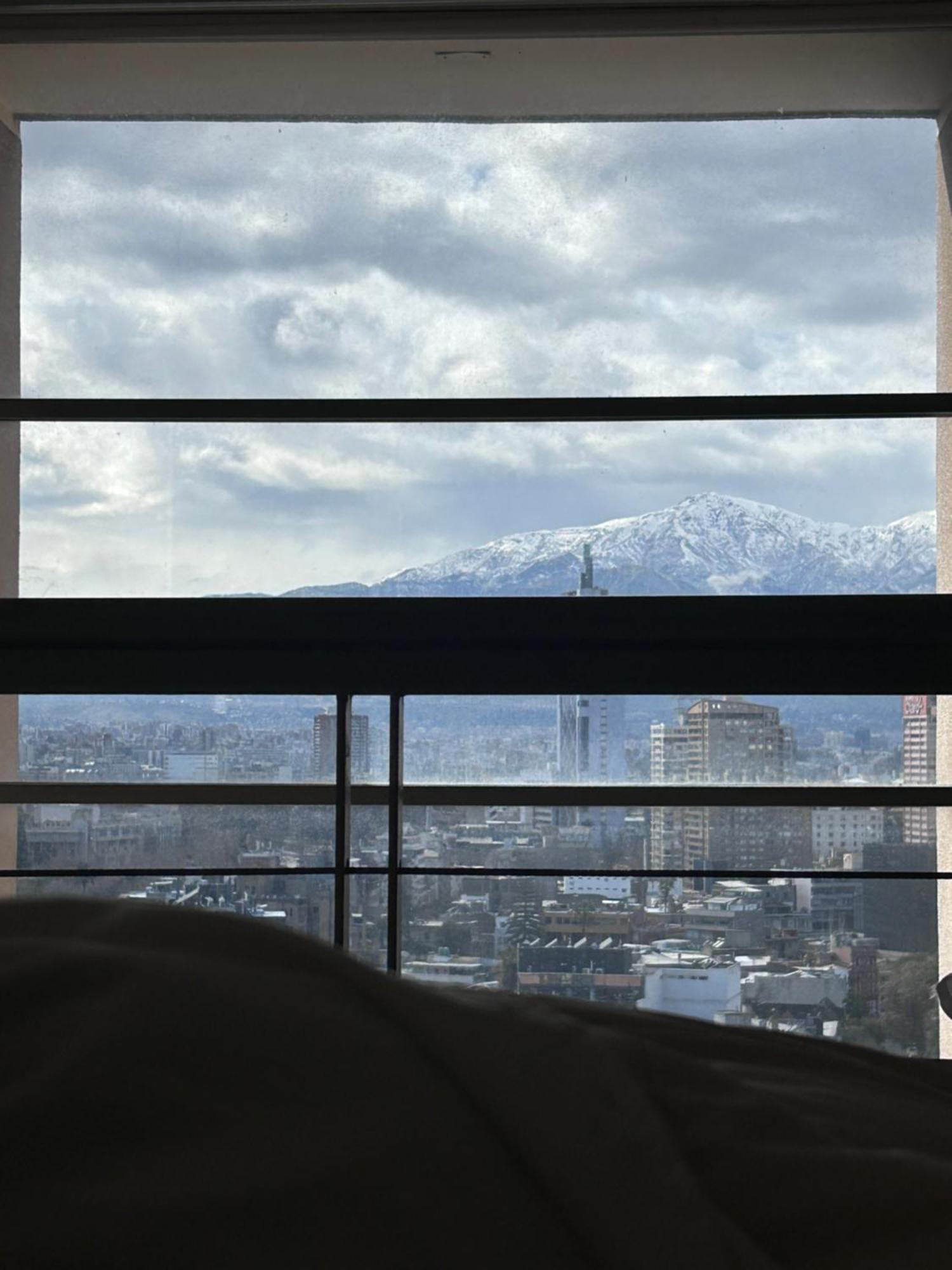 Espectacular Loft En Bellas Artes Con Vista A La Cordillera